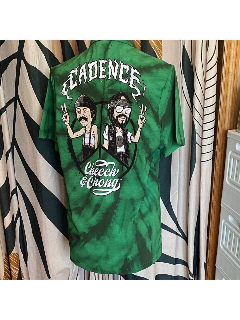 Bnwot Green Graphic Men's Casual Shirt